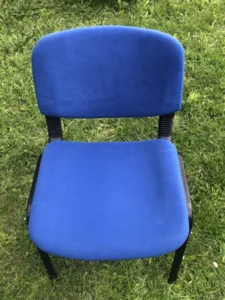 Hemisko na kancelarisko stolce potoa